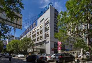 云南福田7米8展翼车厂家